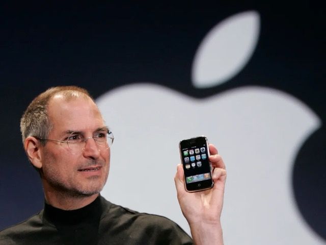 Steve Jobs - Primer Iphone Steve-Jobs-Iphone